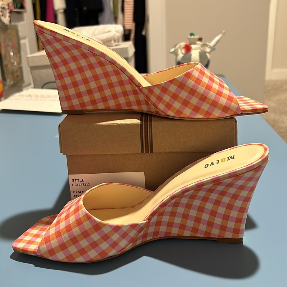 NWOT.  Anthropologie Pink Gingham Slides